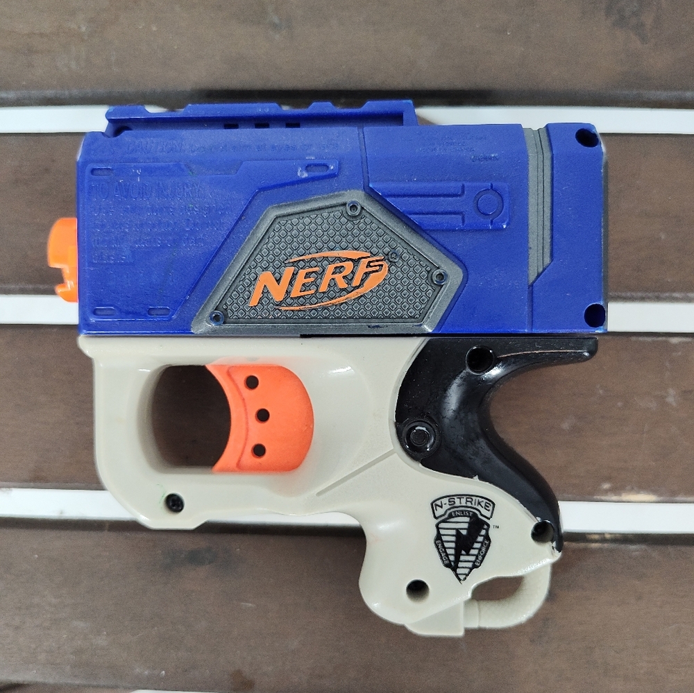 Nerf N Strike Mini Blaster - Picture 3 of 3